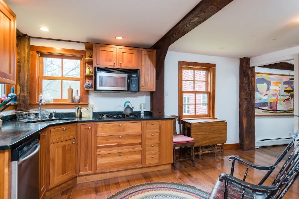 4216b095-5e8a-4764-a465-725689d621dd